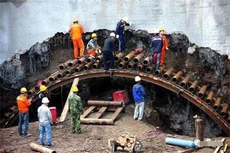 东丽隧道钢花管支护案例